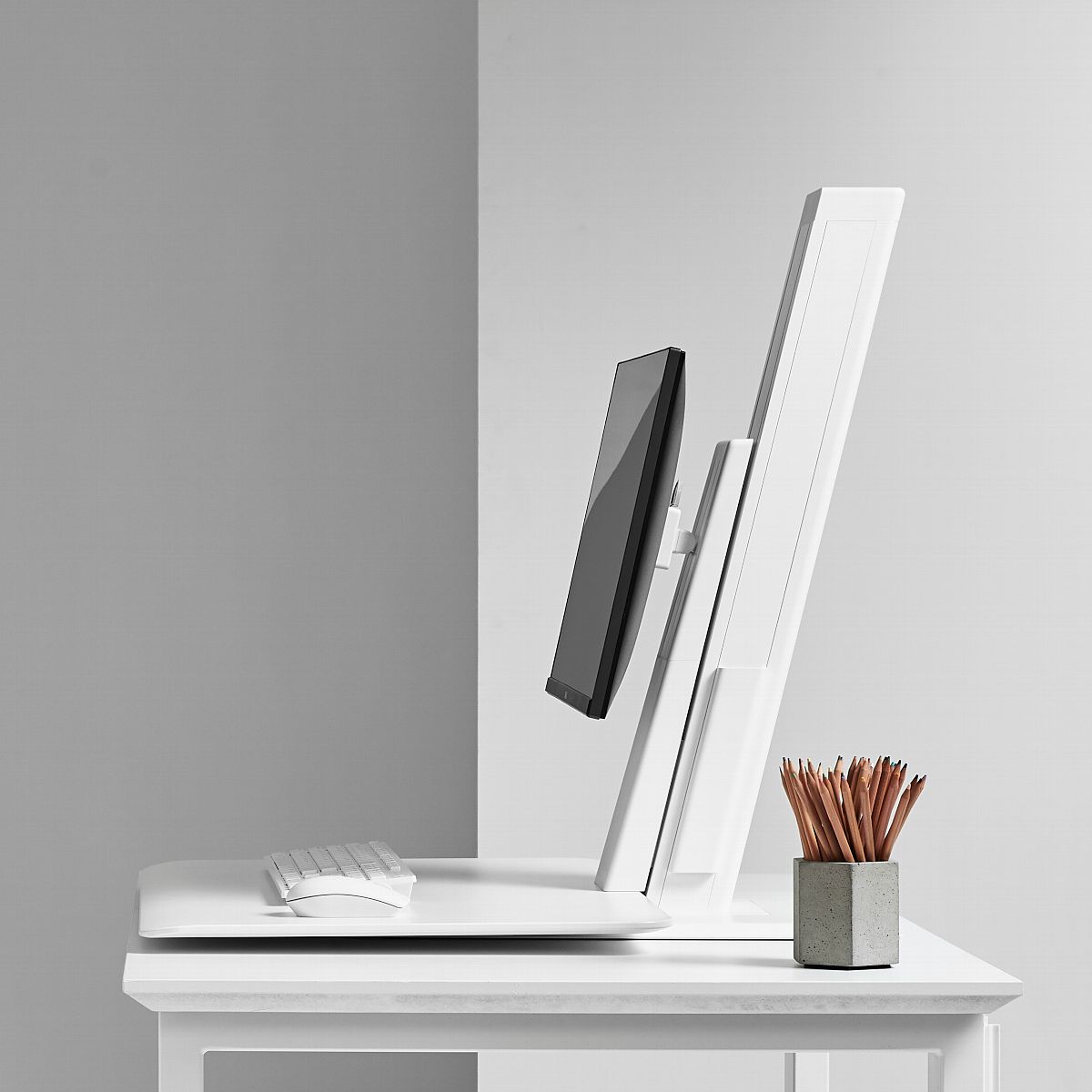 Humanscale QuickStand Eco - Side View